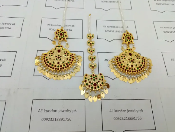 Earring &Teeka