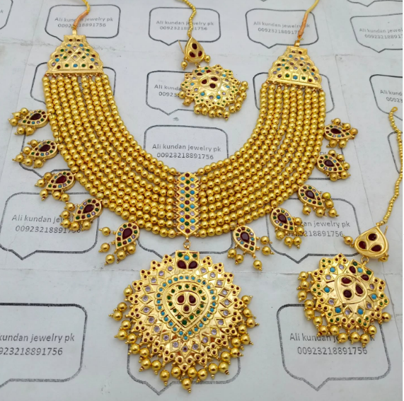 Necklace set