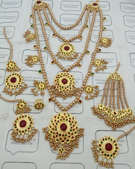 مجموعة شعر ماترو