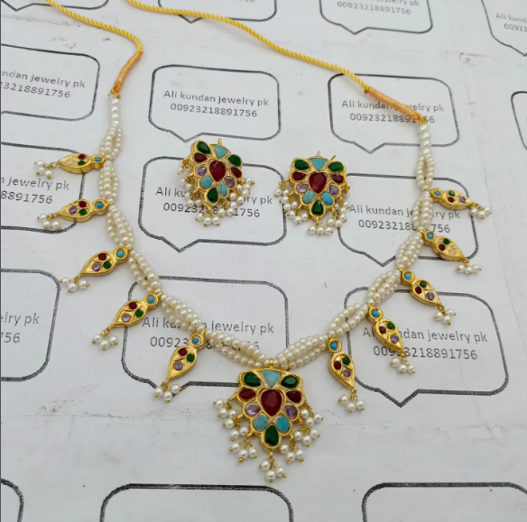 Necklace set