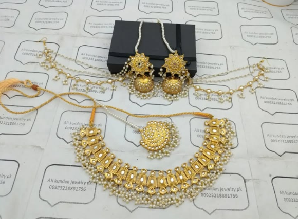 Necklace set