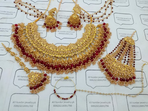 Necklace Set