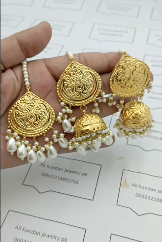 earrings & teeka