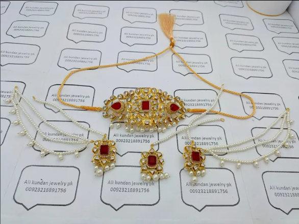 Choker set