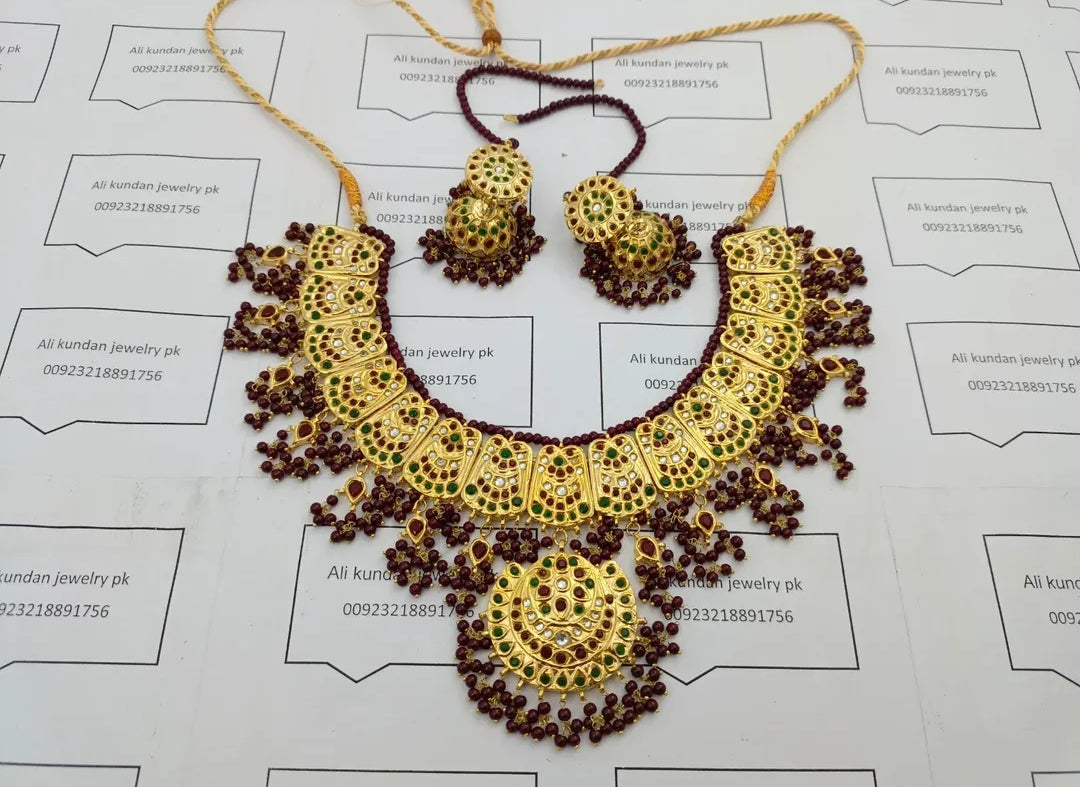 Necklace set